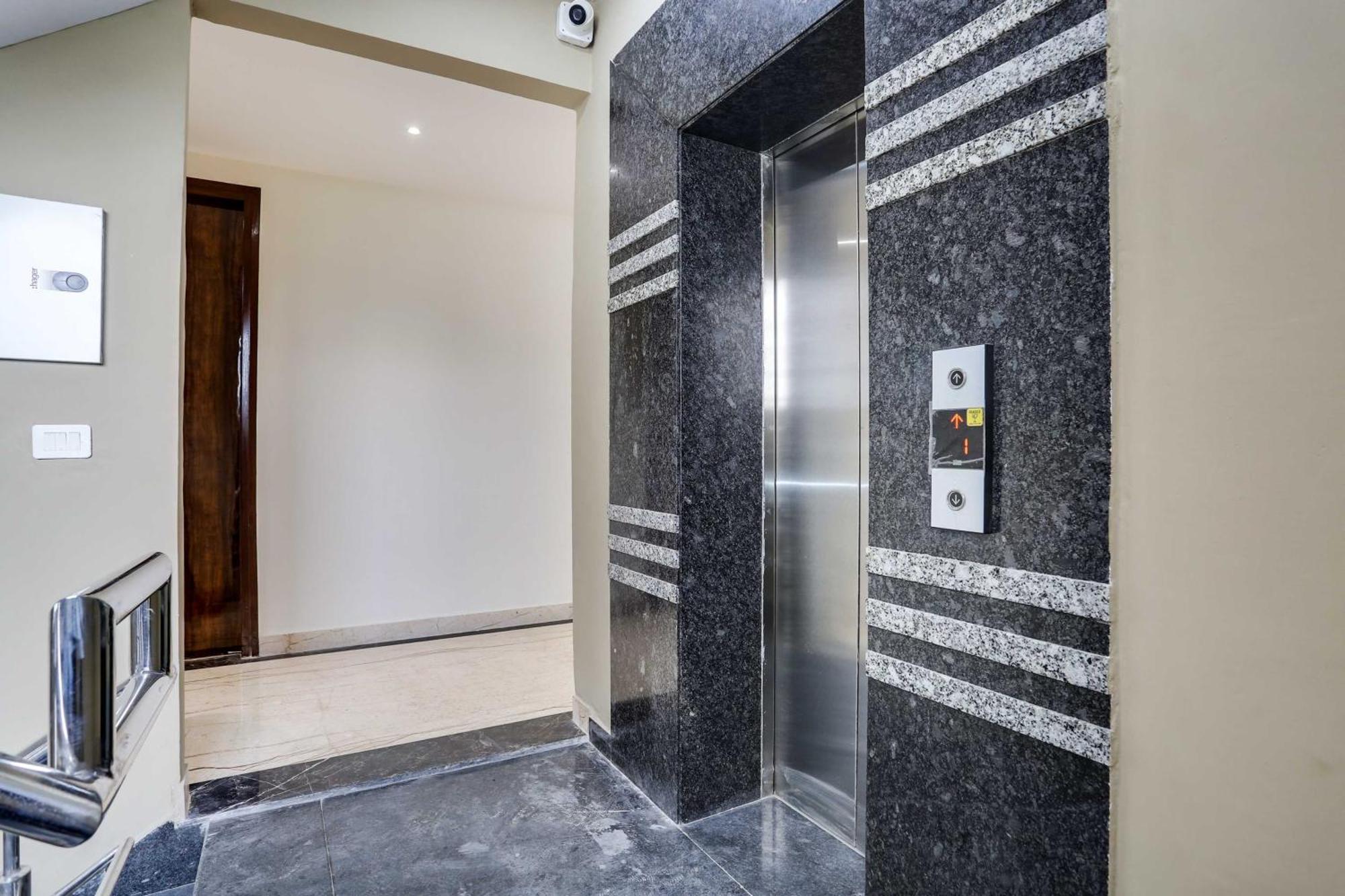 Townhouse The Adore Inn Gurgaon Eksteriør bilde
